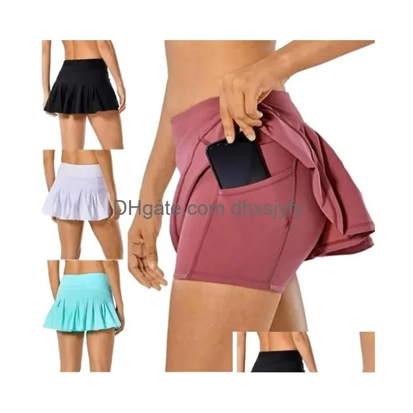 Yoga Outfit Ll-007 Gonne da tennis Gonna a pieghe Abbigliamento da palestra Donna Corsa Fitness Pantaloni da golf Pantaloncini Sport Tasca posteriore in vita Cerniera D Dhzoj