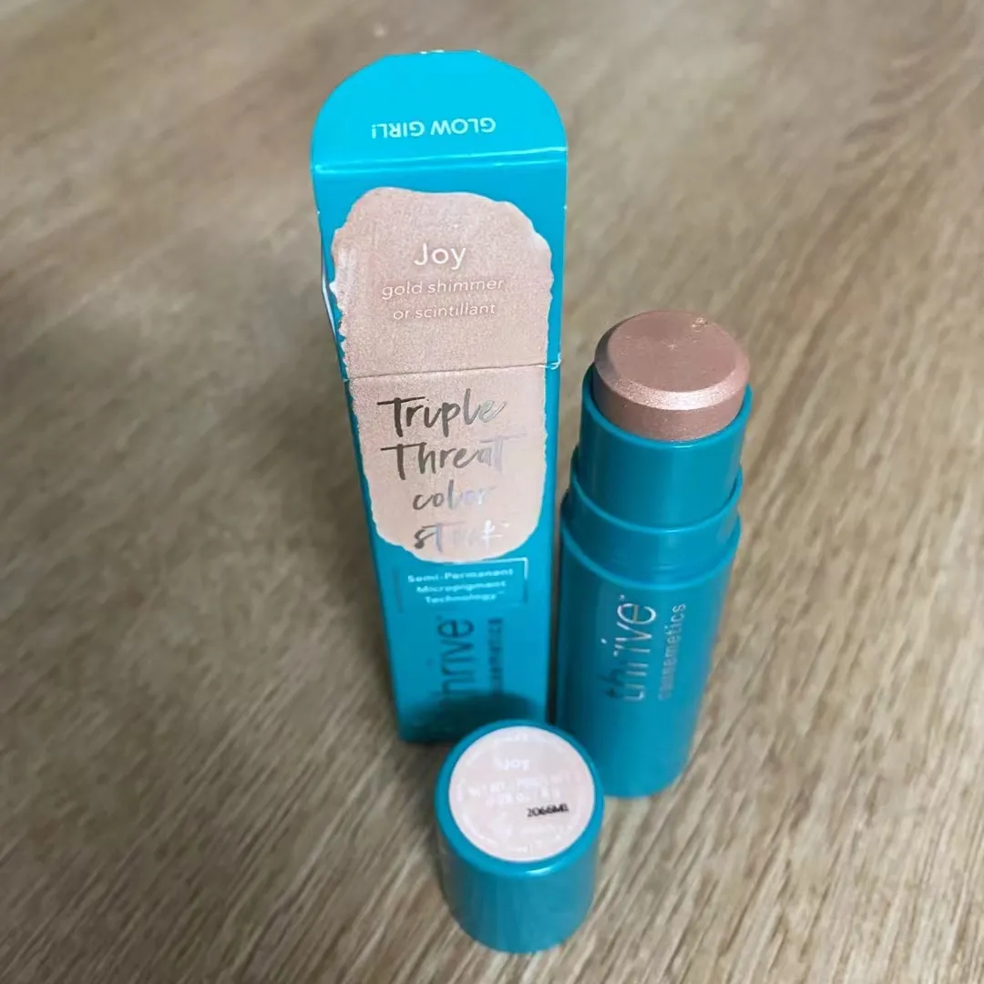 Thrive Causemetics Triple Threat Color Stick Dionne och Joy 8g Två klolor DHL gratis