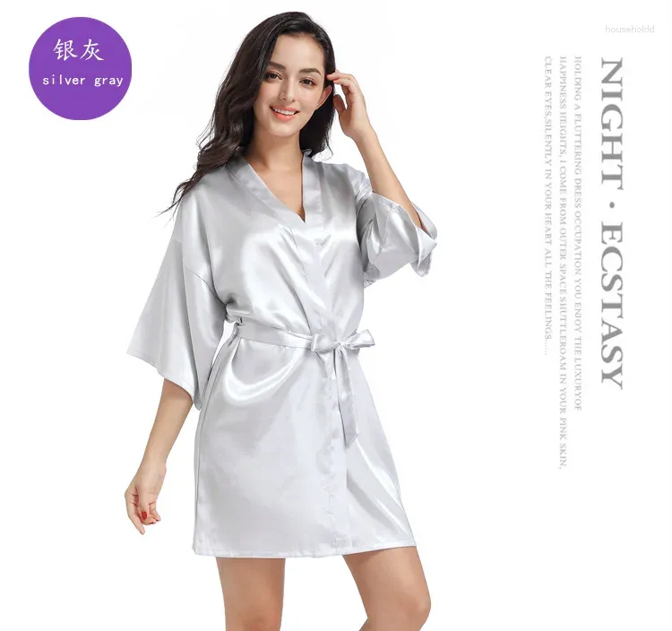 Indumenti da notte da donna 2024 Camicia da notte Simulazione Raso di seta Kimono Lucido Tinta unita Cardigan sottile Primavera Autunno Sexy Accappatoio corto S1