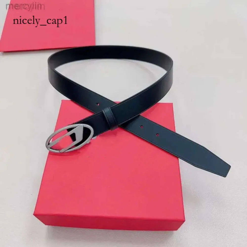 Designer New Celebrity Recommended Double-sided Cowhide for Women's Fashionable and Versatile Fashion Clothing Accessories Buckle Belt 132