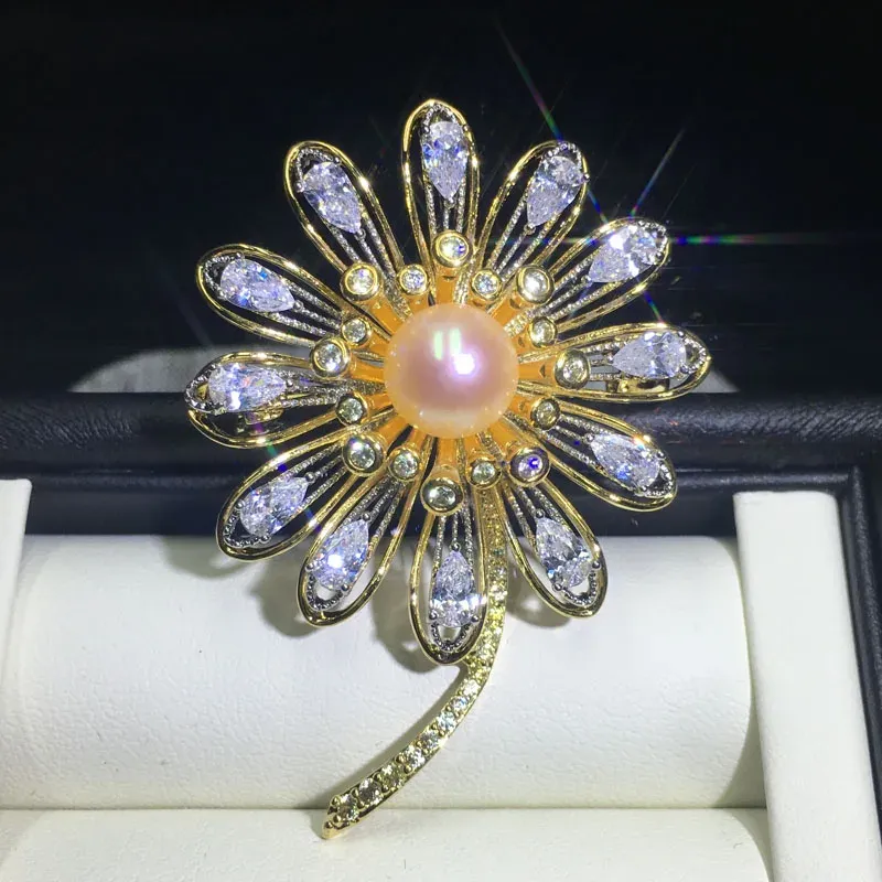 Biżuteria Zhboruini 2019 Wysokiej jakości broszka perłowa naturalna perłowa perła Big cyrkon Słońce Flower Bról Biżuter Pearl Jewelry for Women Prezent
