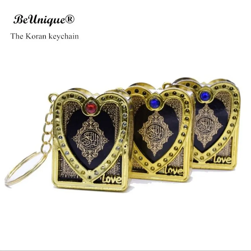 Nouveau coeur doré en forme de mini version arabe livre du Coran porte-clés pendentif les écritures du Coran porte-clés cadeaux musulmans Islam religieux 269N