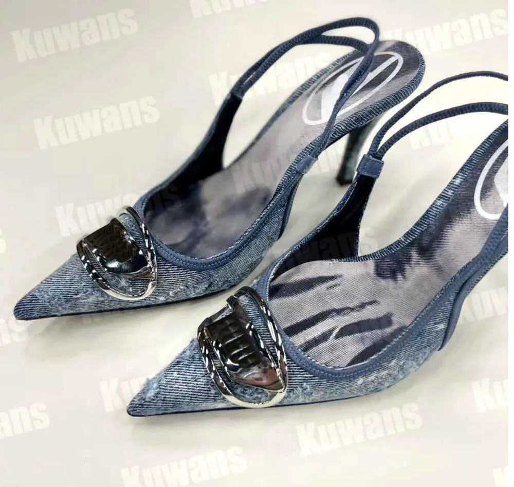 2023ss Novo D-Vênus Denim Saltos Slingback Mulheres Sandálias Bombas D Kittie Canvas D Venus Beach Verão Luxo Designer Womens High Heel98