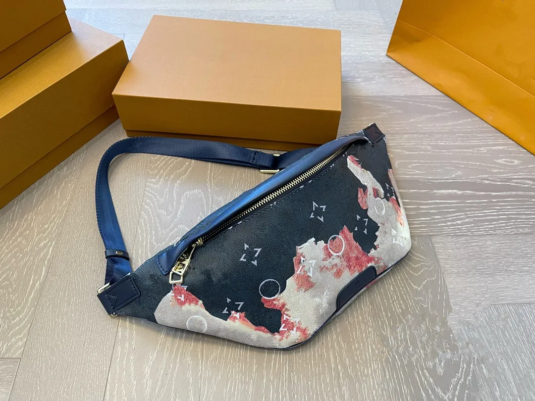 24SS Men And Women General Luxury Designer Fanny Pack Chest Bag, New Crossbody Bag, Style Of High-end Atmosphere Fashion ,Is Definitely A Daily Necessity,35CM