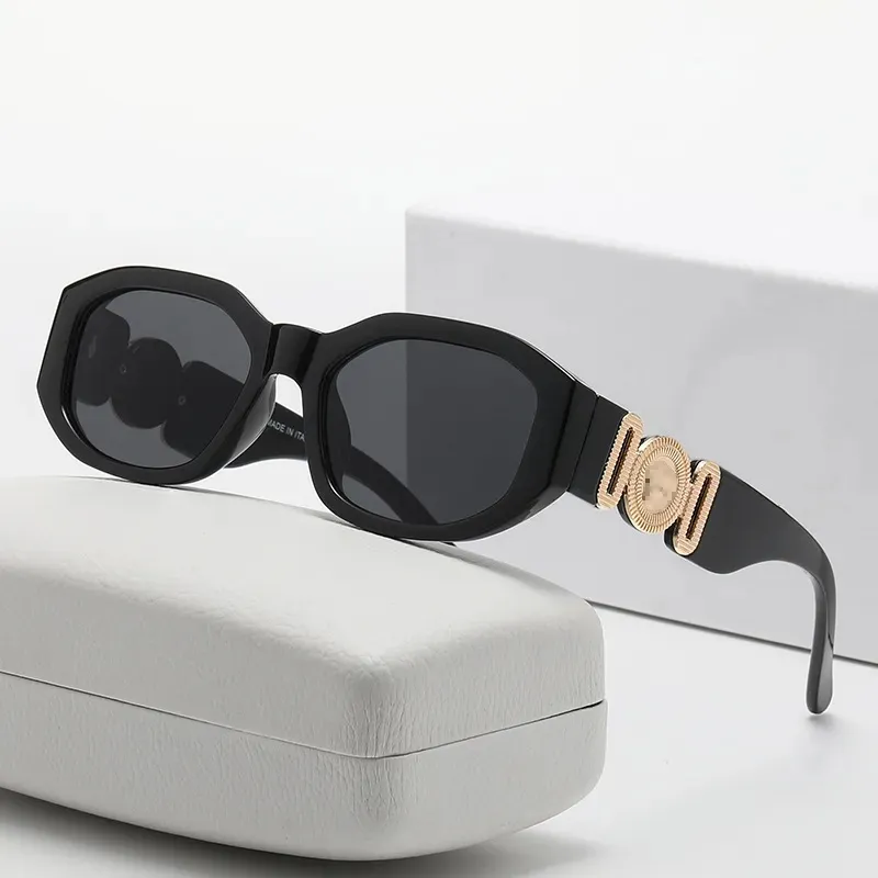 Solglasögon designer för kvinnliga man glasögon polariserade UV -skyddslunett Gafas de Sol Shades Goggle med Box Beach Sun Small Frame Fashion Solglasögon