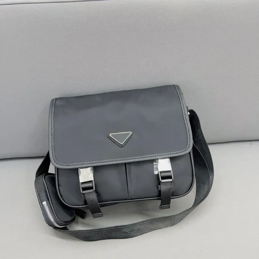 Designer men women messenger bag new canvas cross-body bag nylon shoulder bag black purse laptop 2-in-1 shoulder bag clutch purse 231m