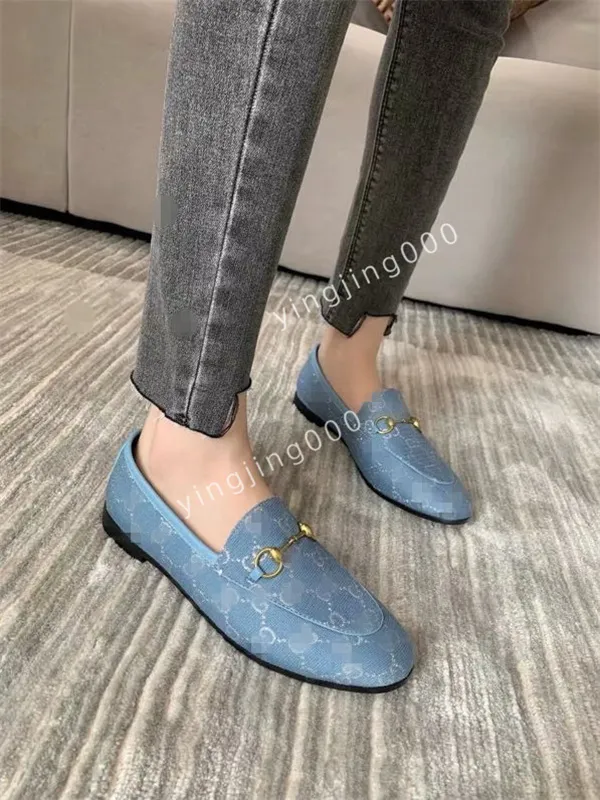 2024 Luxe Classique Cuir Métal Cheval Fermeture Femmes Chaussures Designer Robe Chaussures Italie Mode Confort Paresseux Hommes Chaussures Impression Lettre Casual Chaussures Plates Cz240272