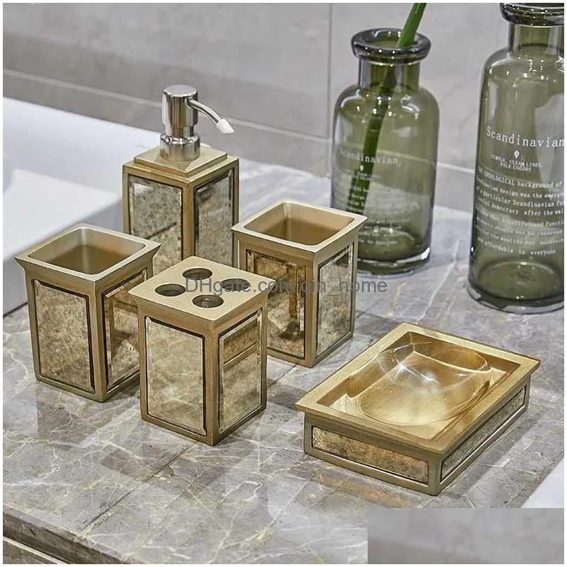 Conjunto acessório de banho Criatividade espelho de vidro resina banheiro europeu vintage dourado cinco peças lavagem chuveiro acessórios banheiro drop d hswv