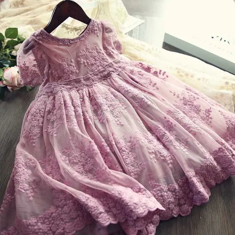 Flickans klänningar Little Girls Birthday Party Dress for Flying Sleeve Solid Clothes 2024 New Flower Girls Weddings Princess Dress för 3-8 år KIDSL2402