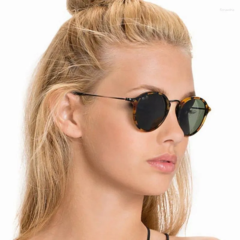 Sonnenbrille Mode Runde Metallrahmen Spiegel Frauen Männer 2024 Retro Marke Designer Trend UV400 Großhandel