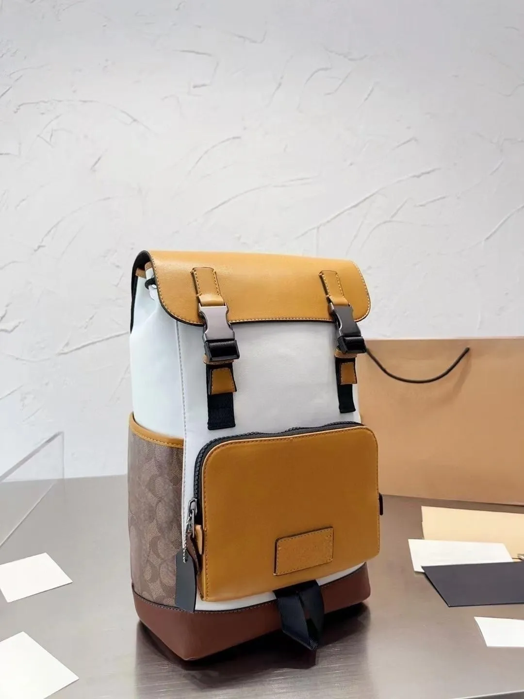 HDMBAGS2023 Designer Plecak skórzany pakiet pleców męskie luksusowe alpinistyczne plecak Big Book Bag Fashion Casual School Torby
