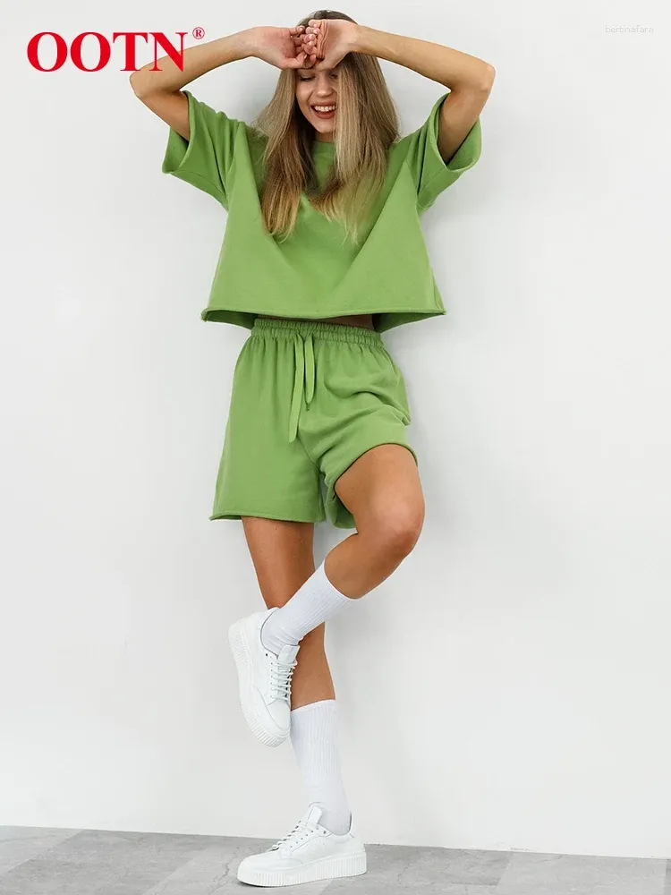 Fatos femininos moda verde esporte shorts ternos primavera casual solto o pescoço t camisas cordão 2 peça define roupa básica feminina 2024