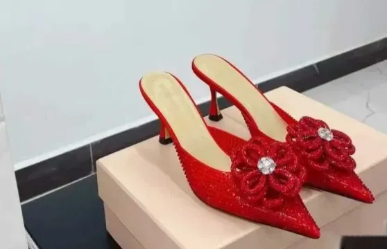 Sliders Decoración de cristal clásica mujer sandalia zapatos de vestir de novia Crystal Metal hebilla flores Sexy