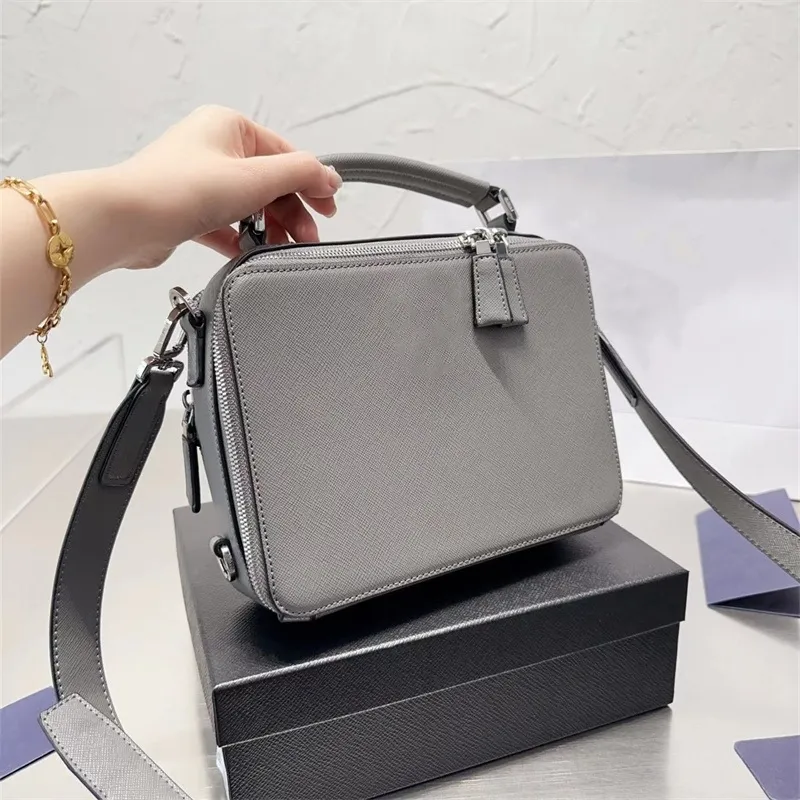 Erkek Tasarımcı Çanta Crossbody Bag Erkekler Deri Kamera Messenger Çantalar Çanta Lüks Çantalar Moda Omuz Fleps Cross Cody 22cm Top