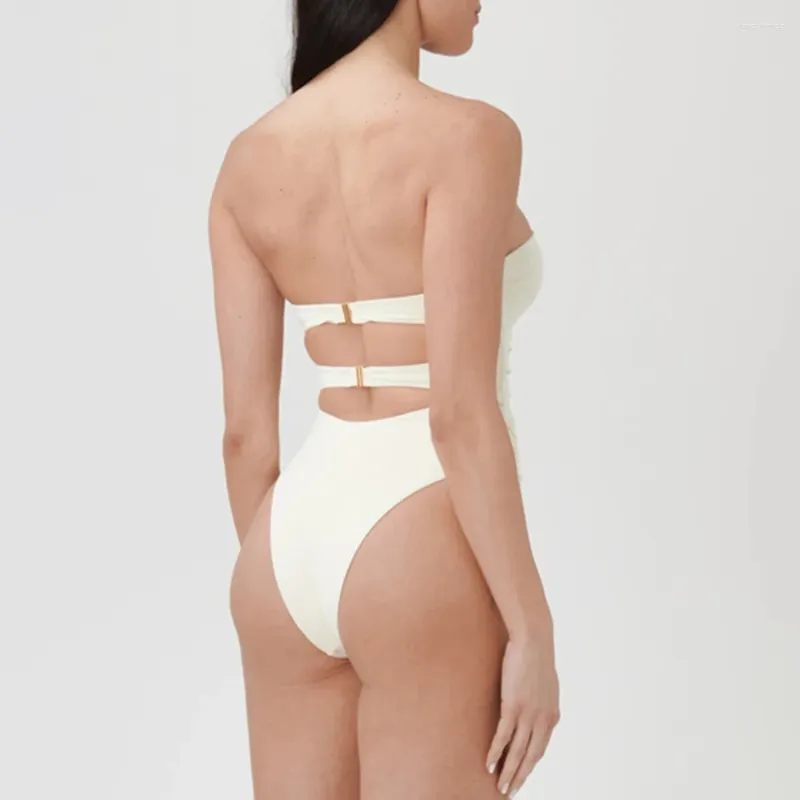 Sexy Solid Color Flowers Patchwork Backless Swimwears Sexy Solid Color Flowers Patchwork Backless Swimwears