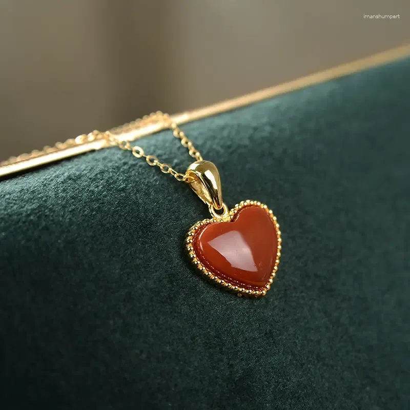 Hängsmycken original emalj porslin hantverk hjärtformat hänge halsband liten färsk romantisk härlig kvinnlig charm varumärke smycken
