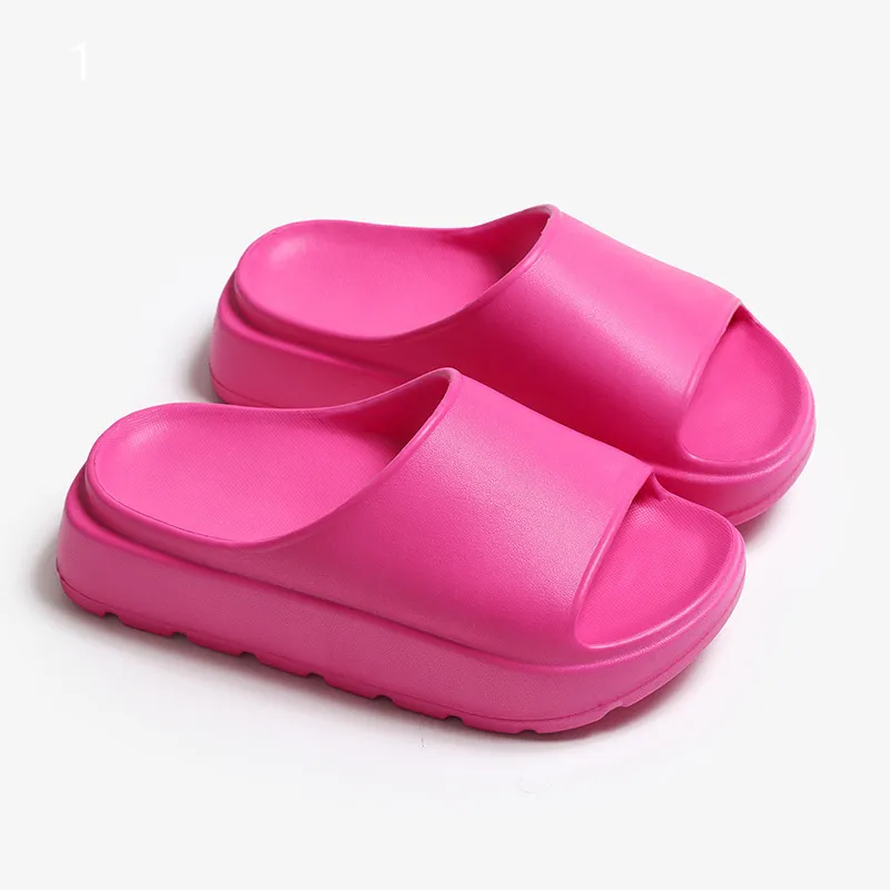 Kapcia damskie grube sandały są wszechstronne, aby kobiety noszą na zewnątrz i zwiększyć buty wysokościowe różowe czerwone
