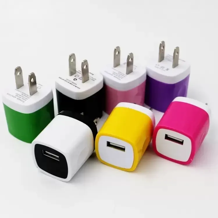 Caricatore da muro CA 5V 1A Mini adattatore di alimentazione per telefono USB portatile spina americana per telefono Android Samsung s24 Xiaomi LG