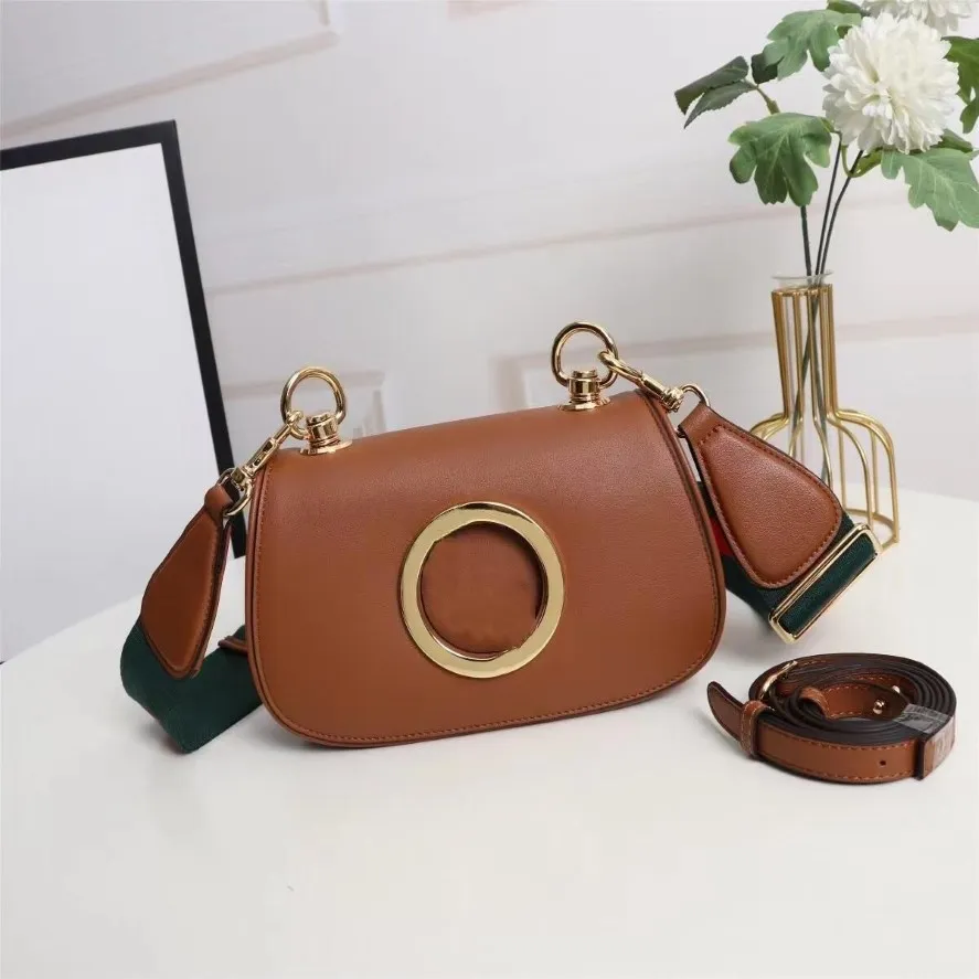 698643 Blondie Collection Small Shoulder Bags Circular Interlocking Double Letters With 2 Straps Women Fashion Leather Bag Crossbo209o
