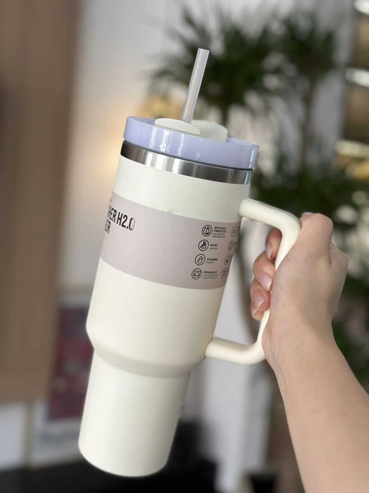 Gobelet de 40 oz avec poignée et couvercle en paille, bouteille d'eau isolée et réutilisable en acier inoxydable, tasse de voyage, tasse à café glacé pour voiture et maison et boissons froides