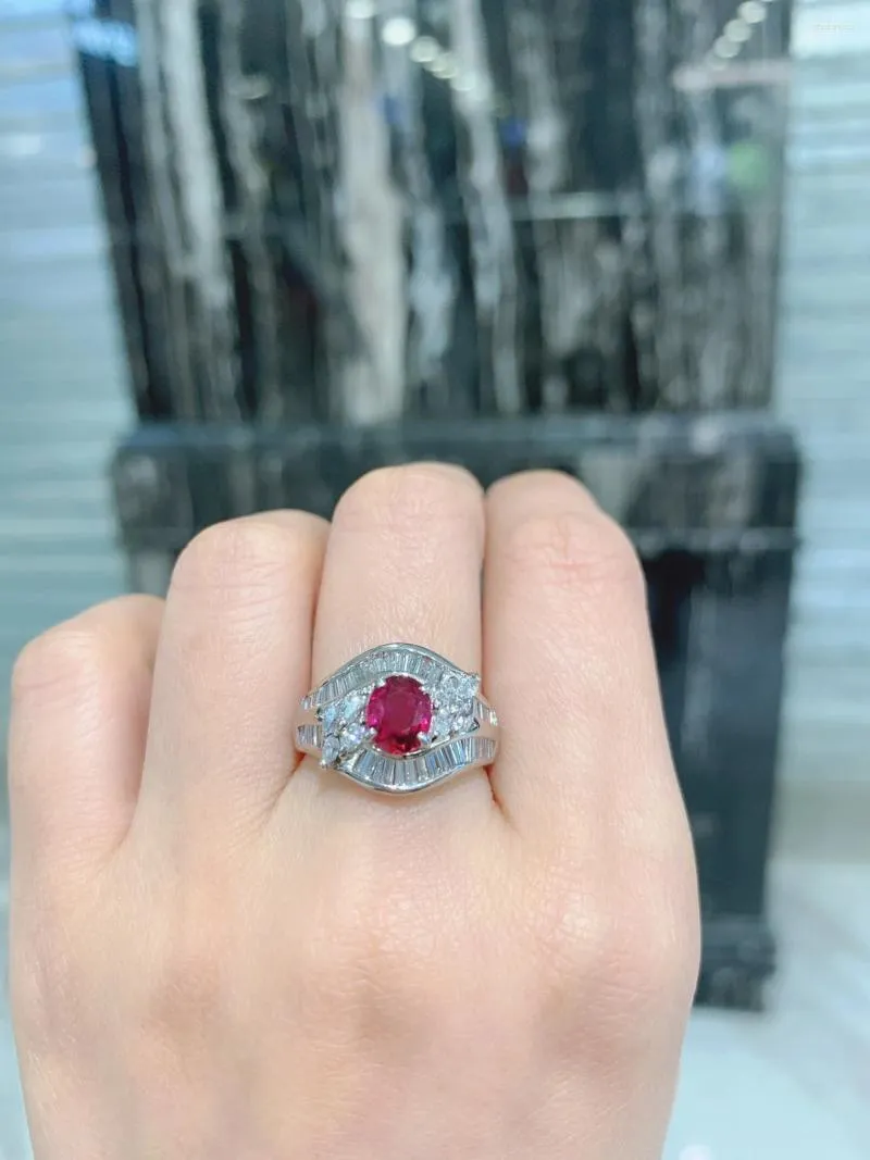 Bagues de cluster Bague rubis naturel Pt900 Platinum avec diamant Véritable bijoux de luxe Anniversaire de mariage Fine Femmes