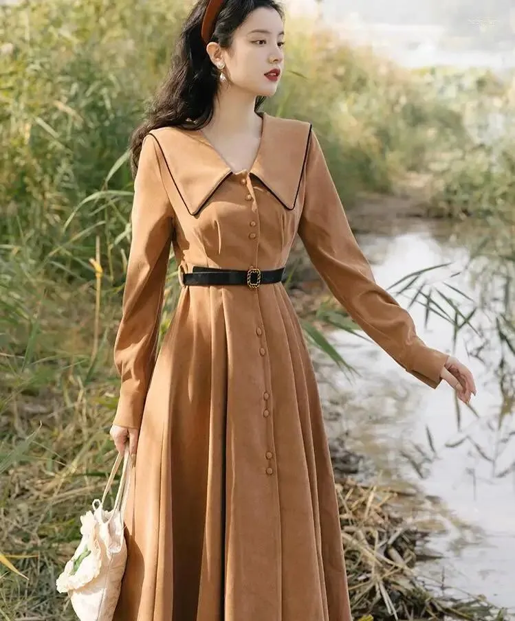 Sukienki zwykłe Prairie Chic Vintage Lapel Collar Sukienka Pasowa sukienka Elegancka jednoczęściowa Midi Women Autumn Bttoming Vestido Festa