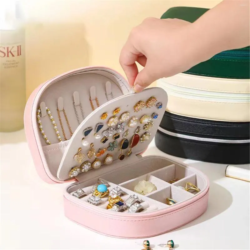 Jewelry Pouches Portable Case Shell-Shaped Travel Organizer Box With Mirror Pu Leather Mini Earring Necklace Ring Storage Holder
