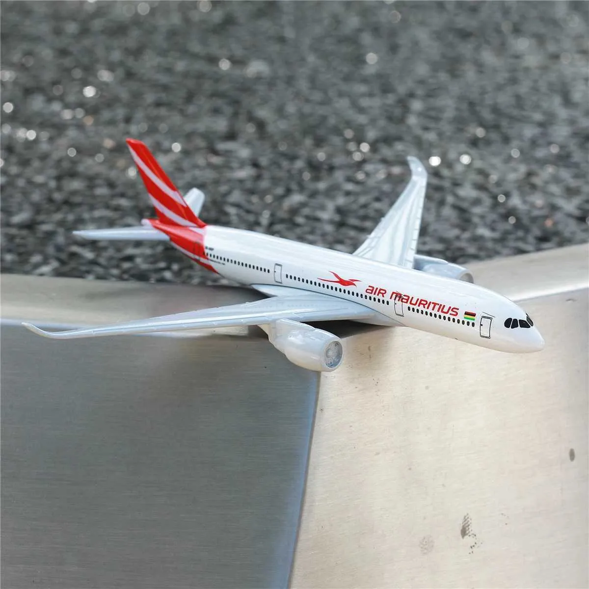 Flygplan Modle 1 400 Mauritius A350 Scale Airlines Replica Metal Aircraft Model - Anständig miniatyr Diecast Aiviation Collection