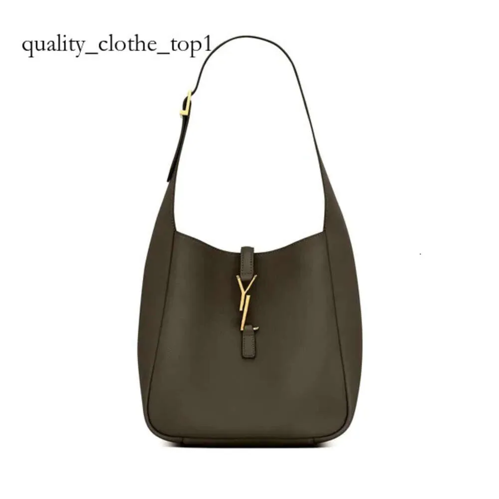 Le 5 A 7ショルダーバッグ37 Luxurys Handbag Designer Womens Cleo Bucket Bag Man Leather Crossbody Pochette Tote Brand Travel Hobo Clutch Black 10a Bags Purse Gift 756