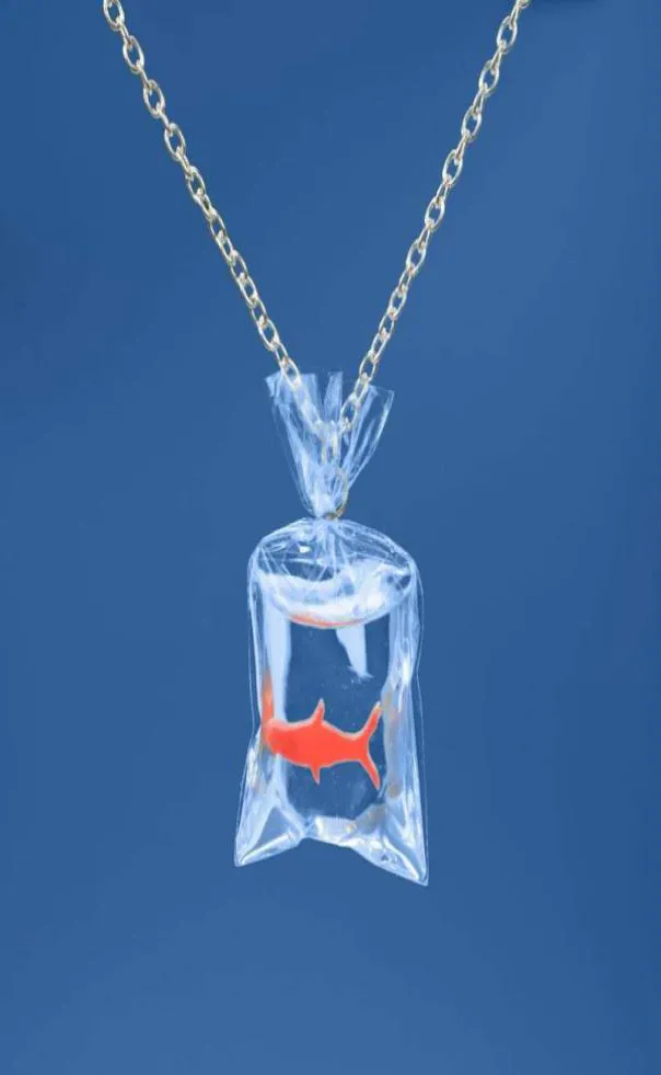 Creatieve waterzak hanger nieuwe goudvis transparante hars koi ketting brengt je geluk mannen en vrouwen fijne sieraden1405599