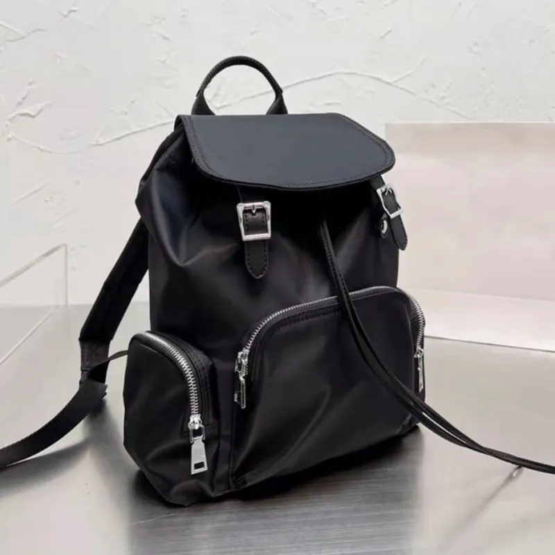 Erkek kadın backpack okul çantaları tasarımcı sırt çantaları kitap çantası naylon back packs öğrencileri satchel çanta açık havada seyahat çantası orta 2024