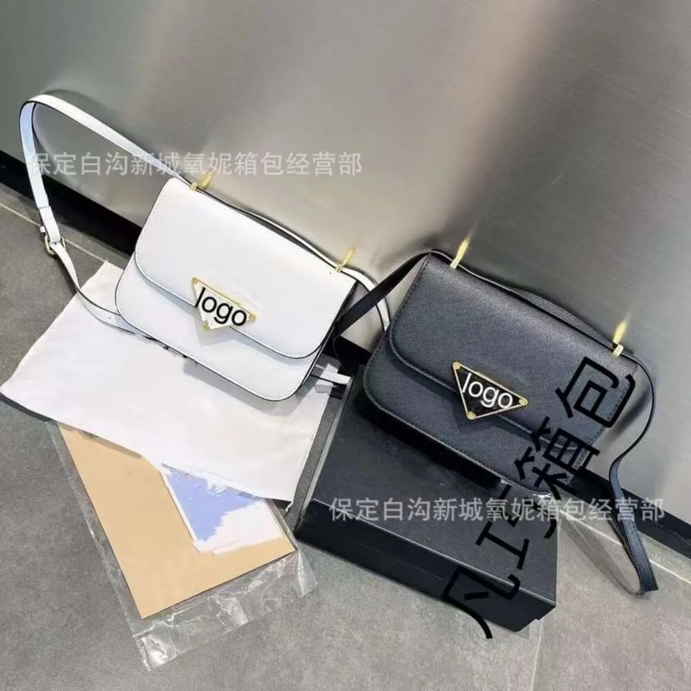 Baobao 2022 New Korean Fashion One Shoulder Crossbody Flip P Home Tofu Small Square Women's Bag 75% factory direct sales