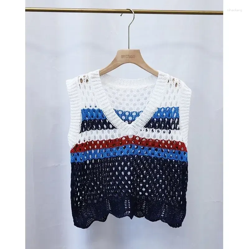 Women's Tanks 2024 Fashion Design Contrast Color Striped Hollow Spring Summer Pullover Loose And Idle Sleeveless Knit Vest