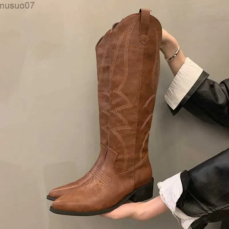 Dress Shoes Vintage Pointed Toe Female Western Cowboy Boots 2023 New Thick Heels Ladies Slip On Knight Boot Knee High Women Embroider ShoesL2402