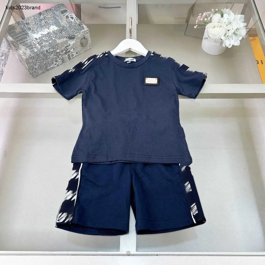 Ensemble T-shirt pour bébé, survêtement à rayures et lettres pour enfants, taille 100 à 160 CM, plaque signalétique en métal, manches courtes et shorts, 24fév20, nouvelle collection