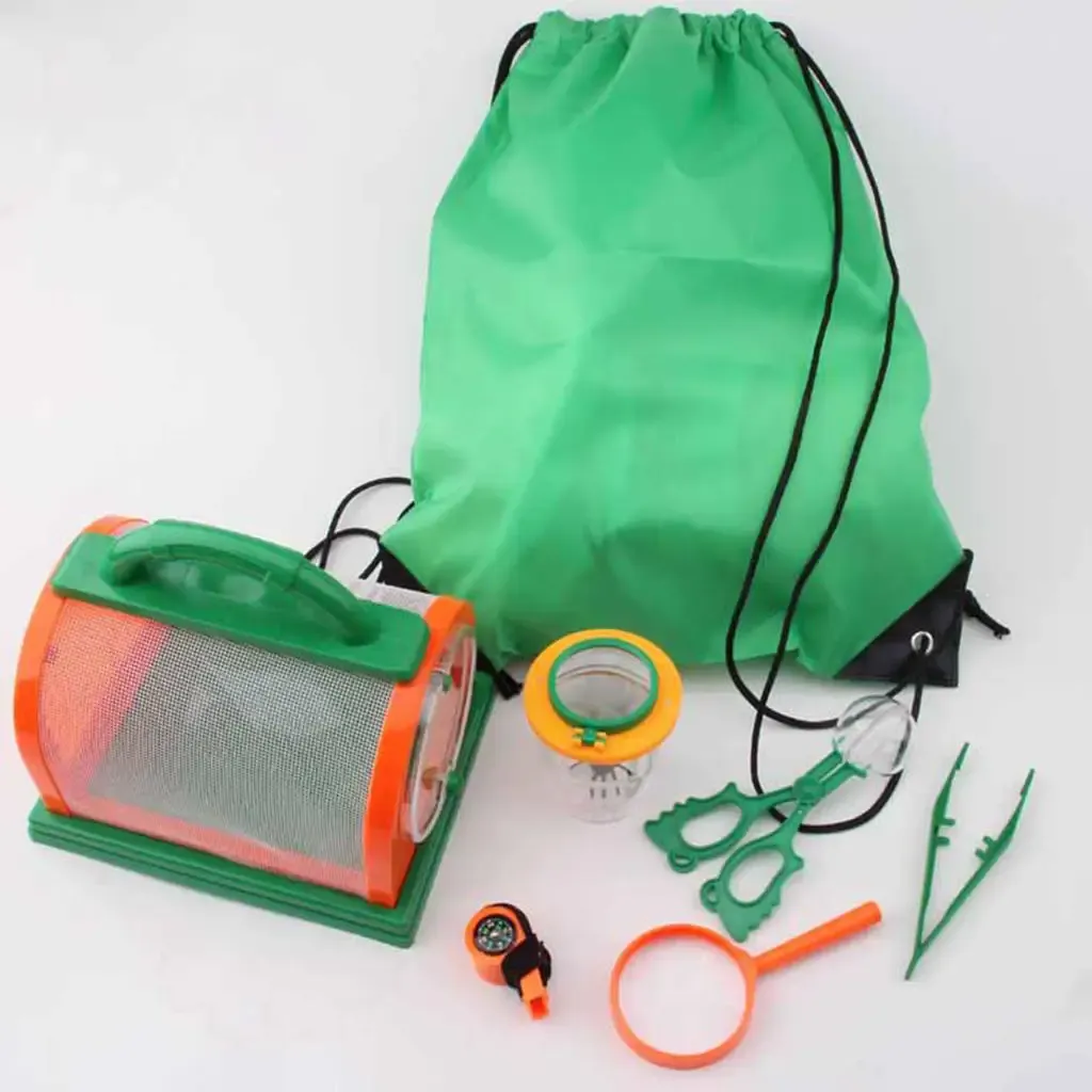 Fornisce 7 kit cattura insetti per bambini, contenitore per insetti, lente d'ingrandimento, set da gioco educativo scientifico per avventure escursionistiche, regalo di Natale