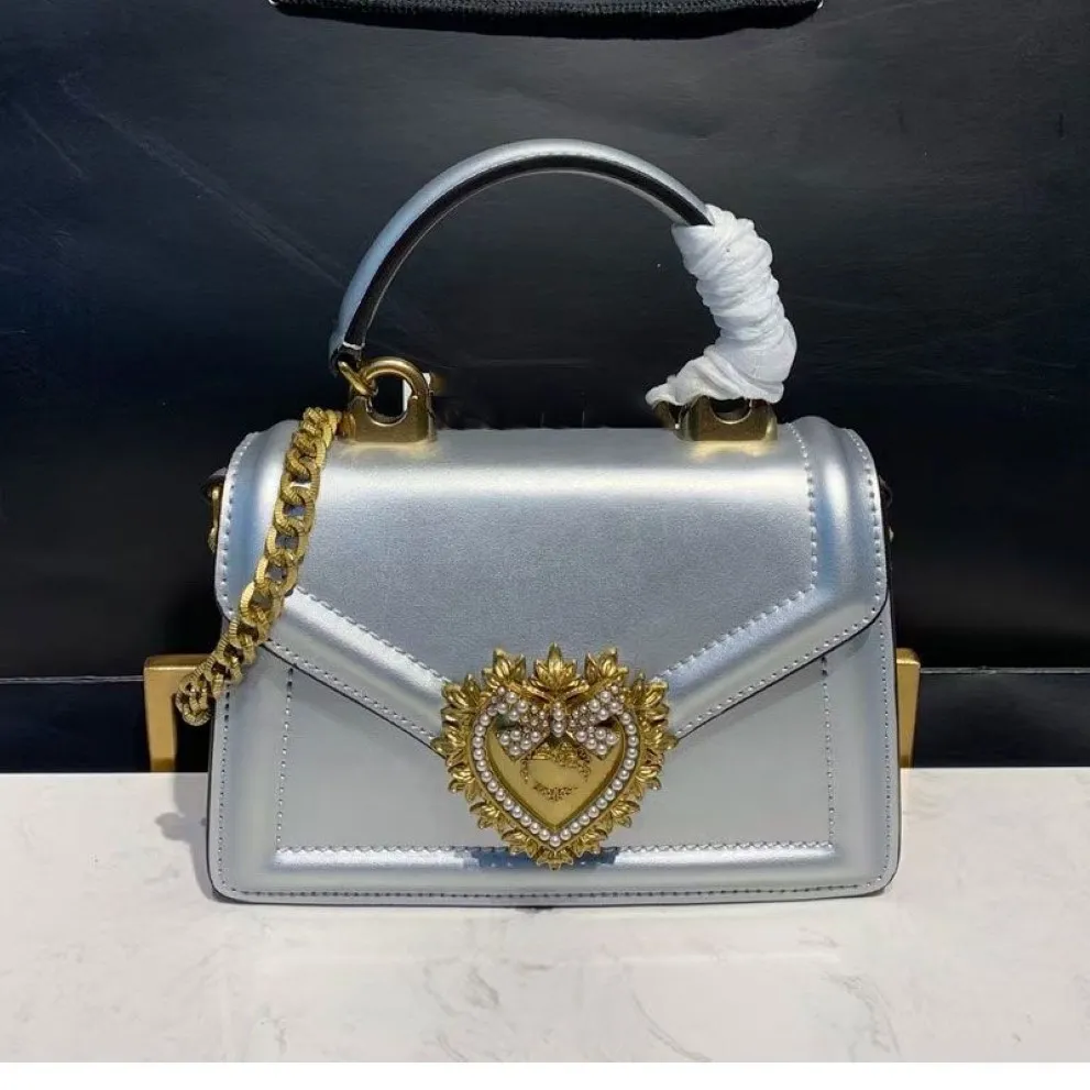 Bolso de mensajero con asa superior, bolso de mano con solapa, bolso cruzado de cuero genuino, joyería con hebilla de corazón, carteras con cadena 5A 231J