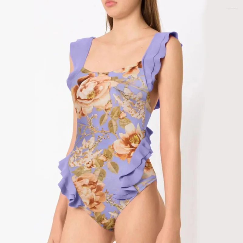 Damen-Badebekleidung, lila Blumendruck-Bikini, Spitze, Schultergurt-Dekoration, elegantes V-Kreuz-Design am Rücken, einteiliger Badeanzug und langer Überzug