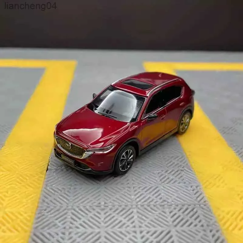 سيارات Diecast Model 1 64 Mazda CX-5 Cx5 2022 سبيكة Car Diecasts Toy Moticles Model Miniature Scale Model Toy