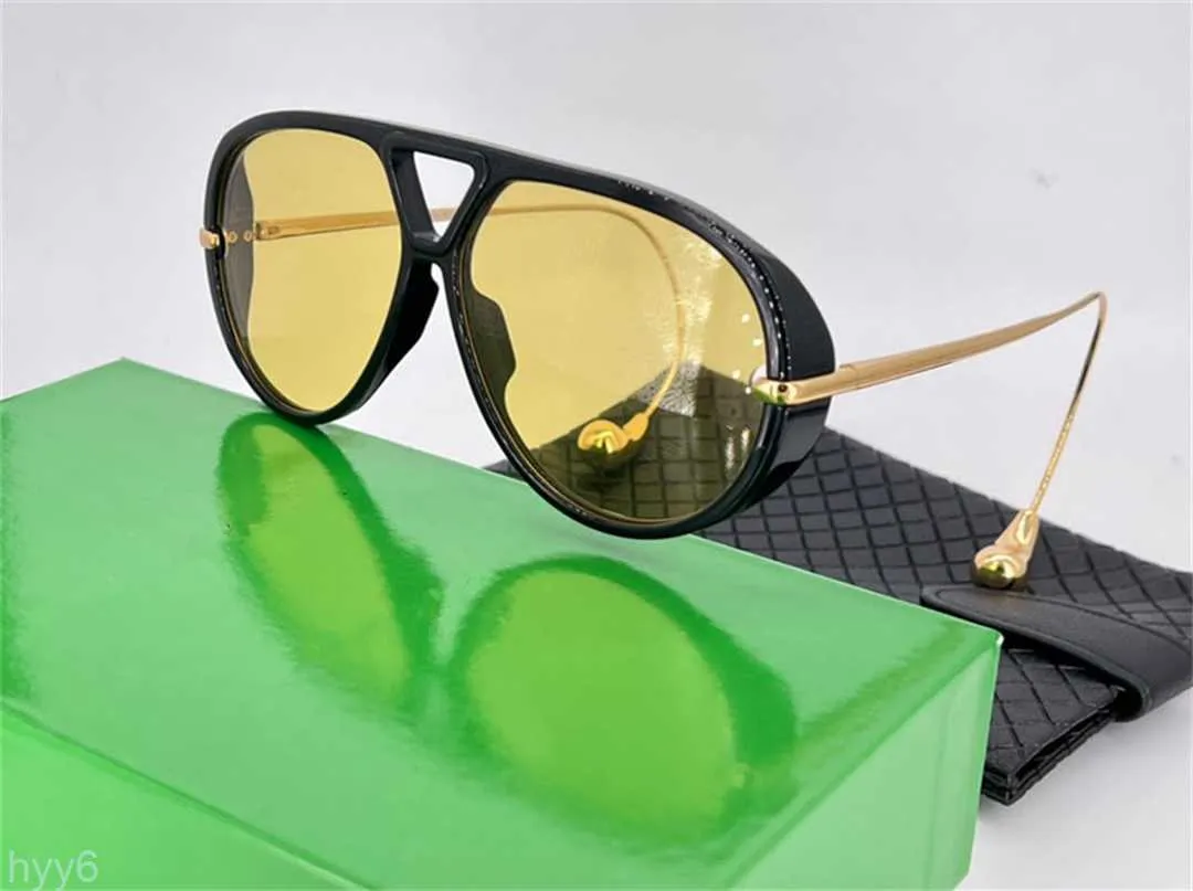 Sunglasses Innovative Designer Sunglasses for Men Women Avant-garde Goggles Style Anti-ultraviolet Acetate Metal Oval Full Frame Gold-tone Fashion Glasses Random