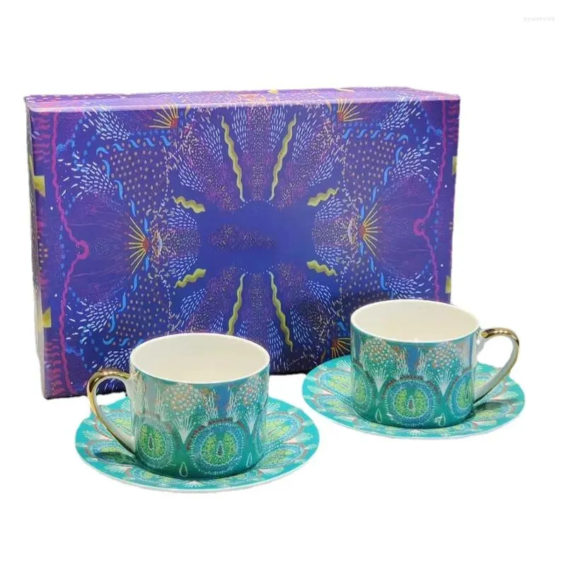 Tasses soucoupes peintes à la main avec soucoupe, tasse en céramique, porcelaine, poterie, vaisselle, tasse à café, tasses à vin