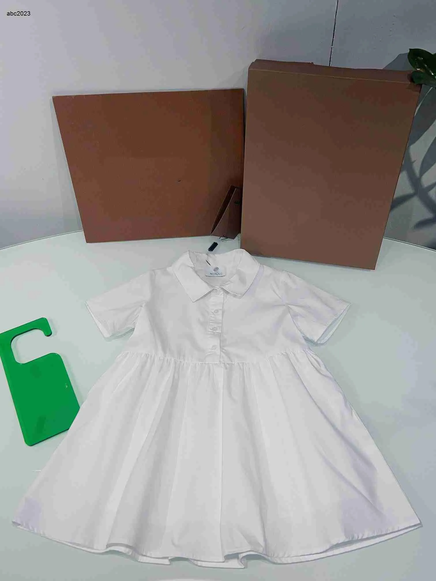 Clássico menina vestido branco puro bebê saia plissada tamanho 100-140 crianças roupas de grife voltar logotipo impressão manga curta vestido infantil 24fev20