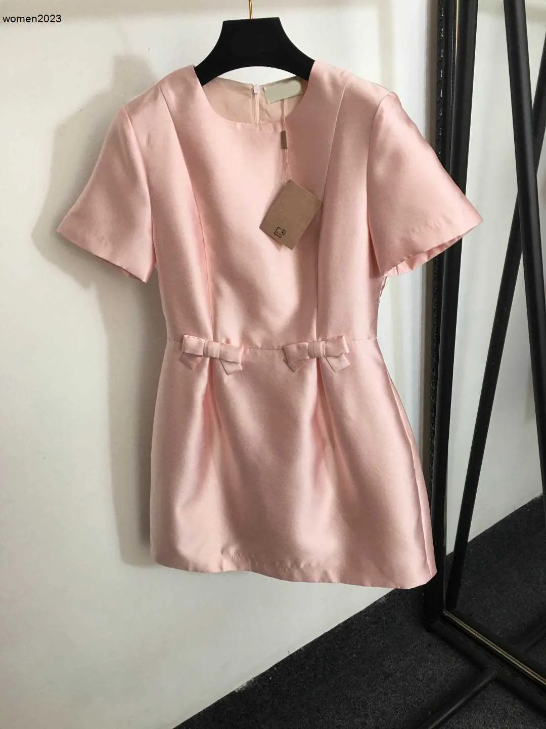 designer short sleeve dresses Short sleeve Designer Dresses