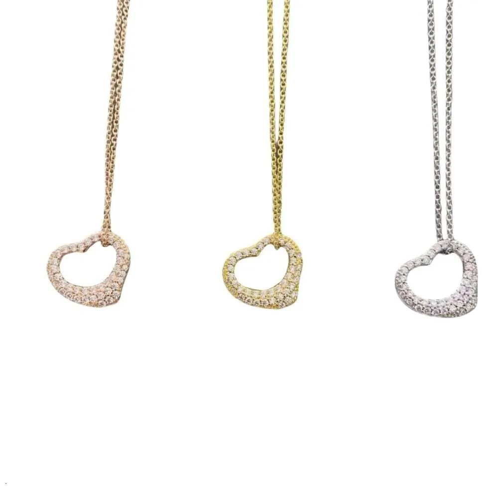 Collier tiffiny Designer Femmes Colliers de qualité originaux Collier de coeur ouvert Gold Plated 18K Collier en forme de coeur Collier simple et polyvalent