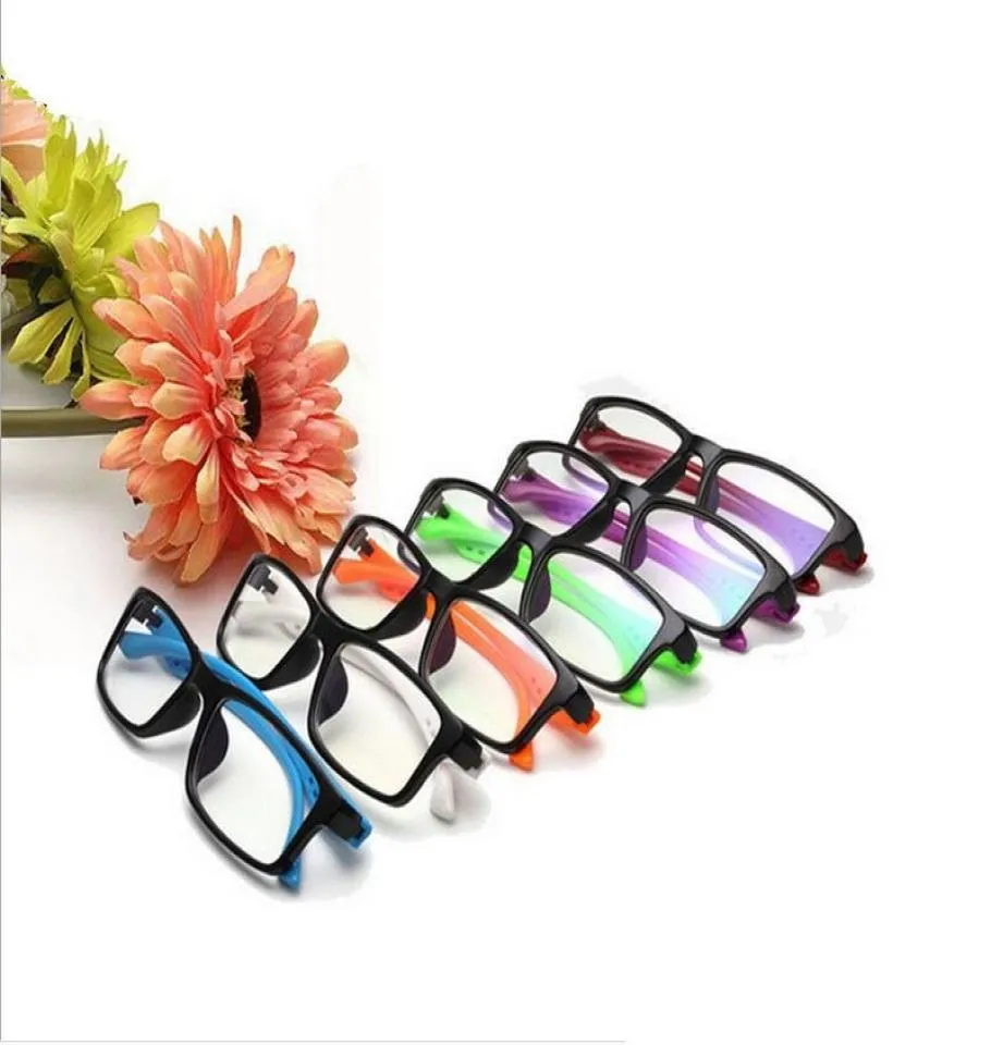 Fashion Plastic Frame Clear Lens Glasses Kvinnor Män Dekorativa glasögon Läsning Optiska glasögon Dator Oculos Gafas No Degree Z4305502