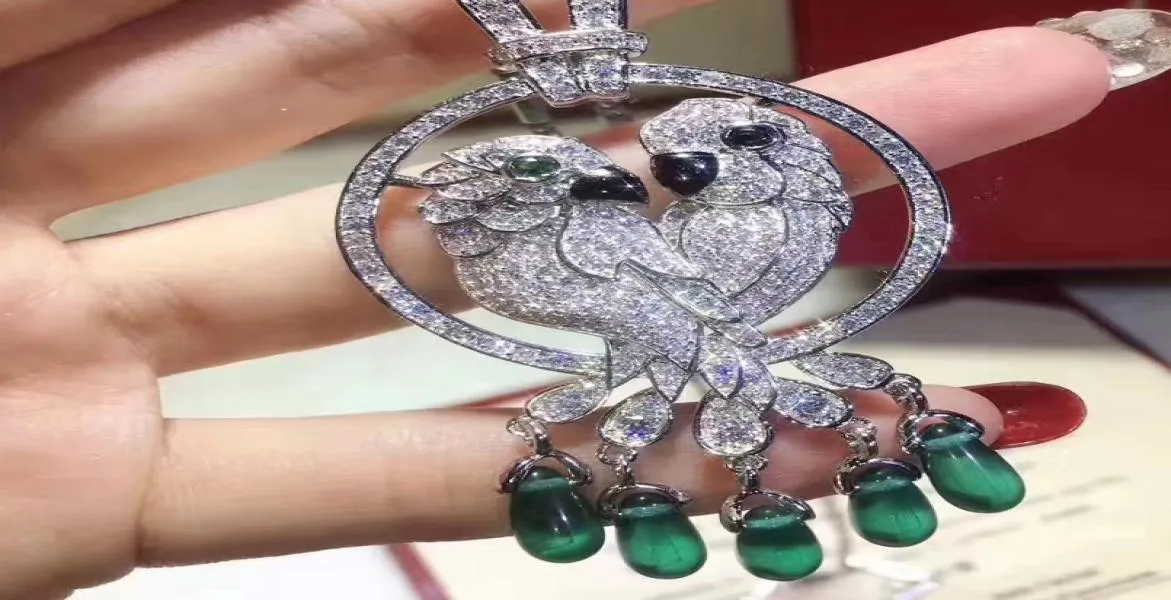 Colliers avec pendentifs en pierre naturelle verte et diamant CZ de haute qualité, plaqué or blanc 18 carats, bijoux de fête pour femmes, 1098079