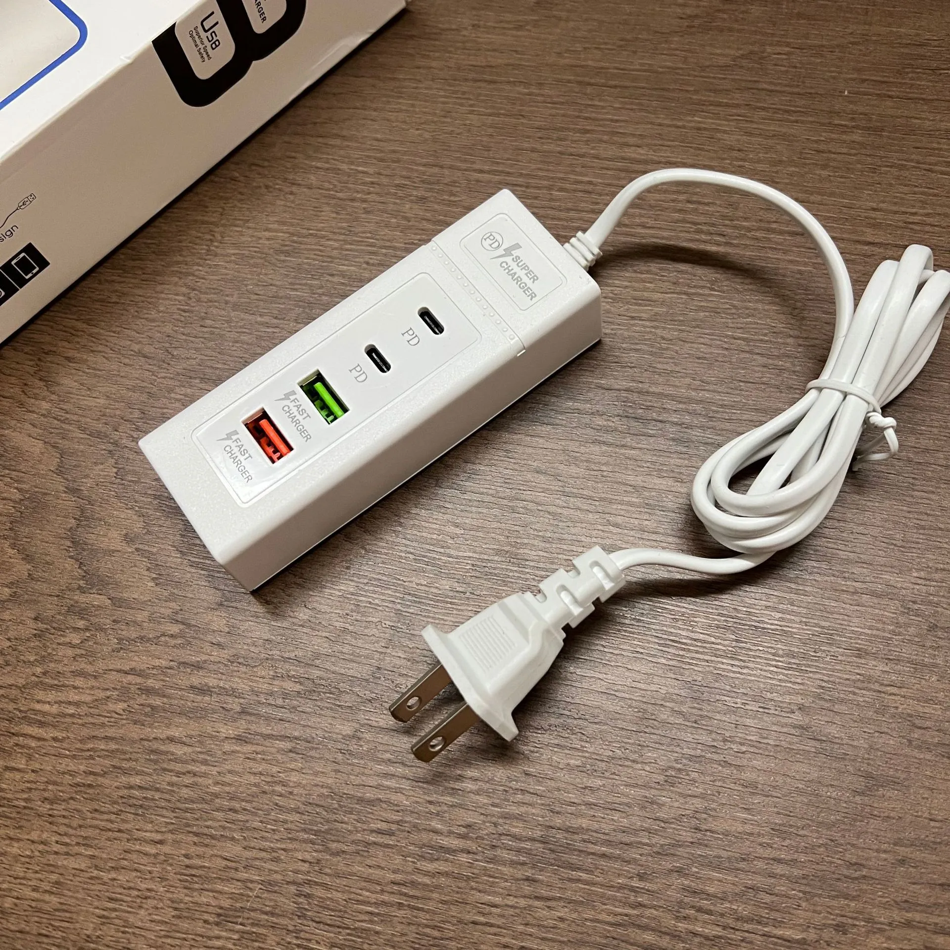 Rozdzielacz stacji ładowarki rozdzielczości USB 20W typu USB C 2.0 PD Szybka ładowarka Połączenie ładowanie wtyczka USB US UE Electrical Gniazda elektryczne