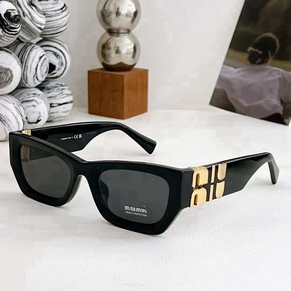 Desginer Miui Miui Sunglasses 2023 Fashion Miu Family Sunglasses New Womens Rectangle Fashion Miu Family Smu09W Sunglasses UV Protection