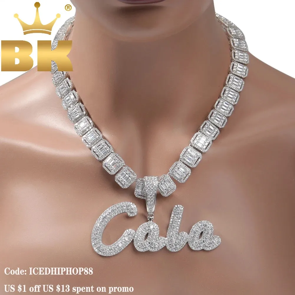 THE BLING KING Personnalisé Brosse Script Lettre Deux Tons Pendentif Micro Pavé CZ Plaque Nominative Personnalisée Collier Hiphop Bijoux 240221