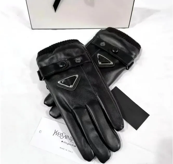 Automne Gants de couleur unie Designers européens américains pour hommes femmes Gants à écran tactile Mode d'hiver Smartphone mobile Gants à cinq doigts